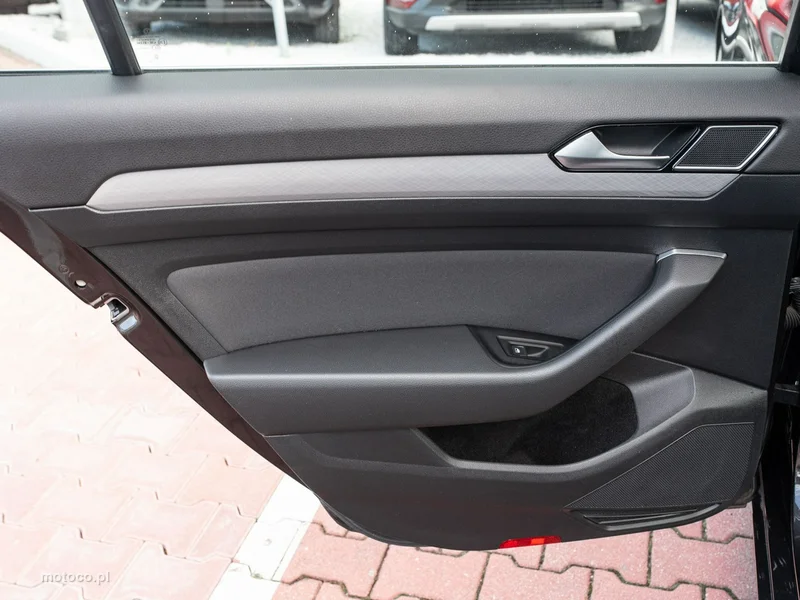 Volkswagen Passat B8 25