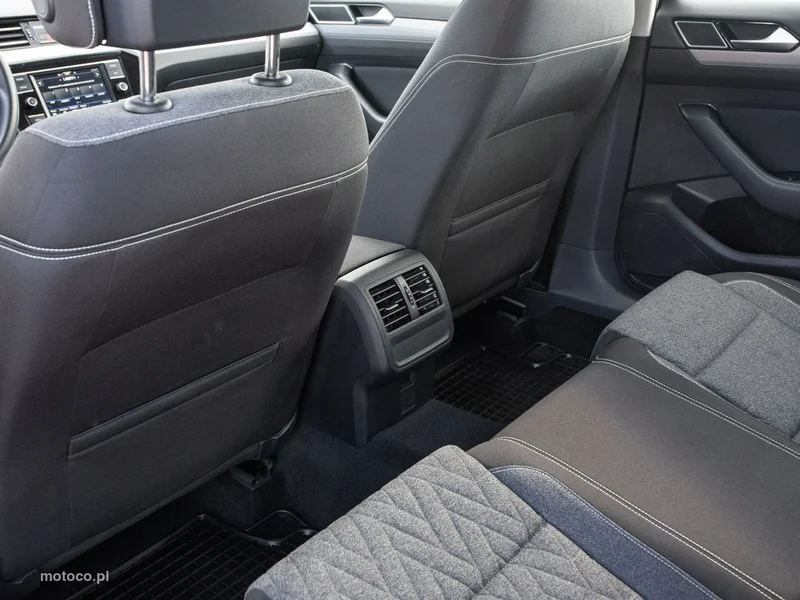 Volkswagen Passat B8 26