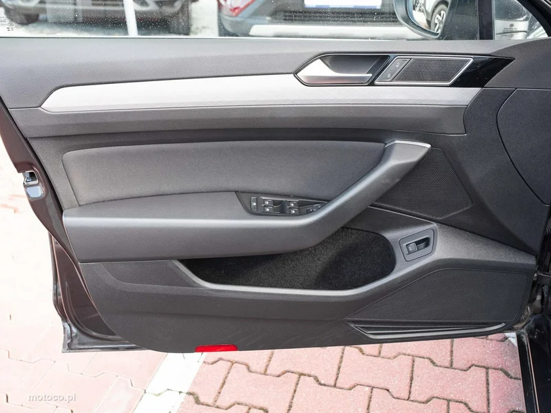 Volkswagen Passat B8 9
