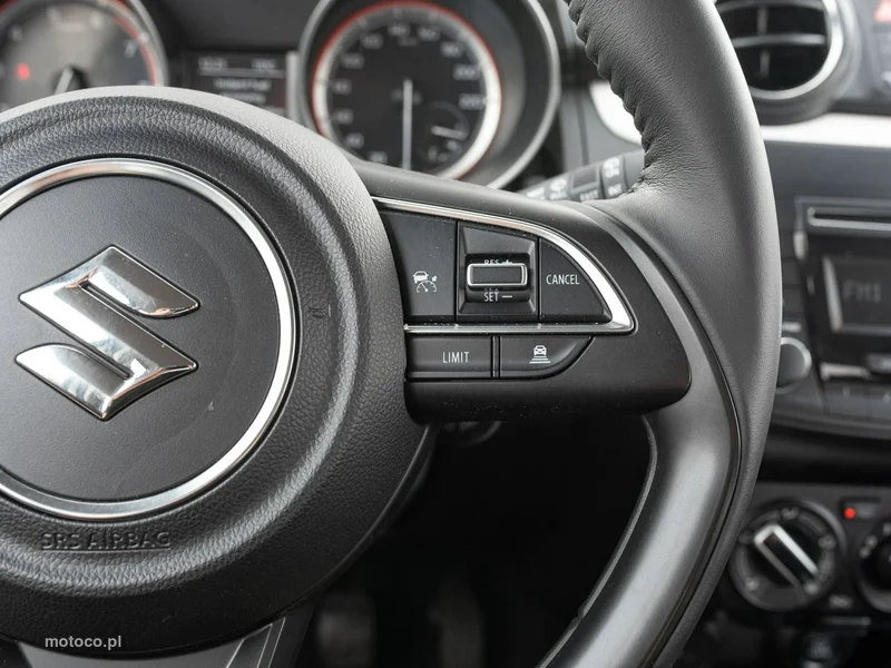 Suzuki Swift 13