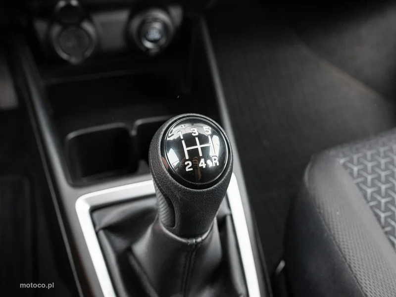 Suzuki Swift 14