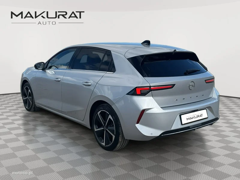 Opel Astra L 3