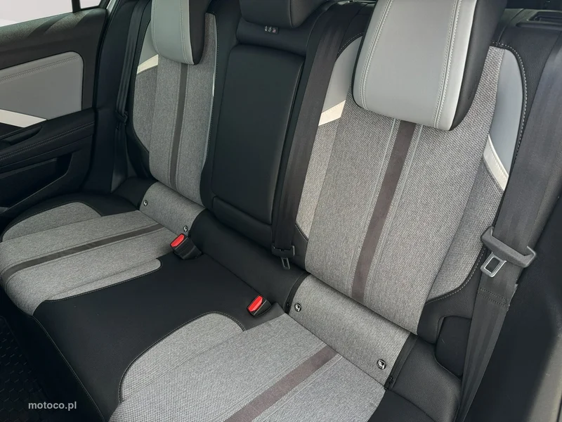 Opel Astra L 26