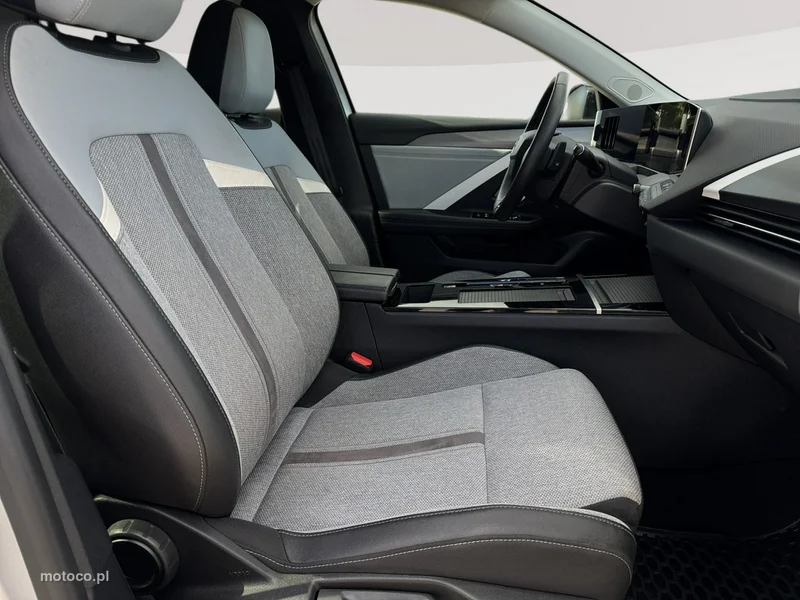 Opel Astra L 27