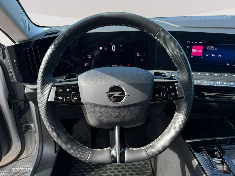 Opel Astra L 15