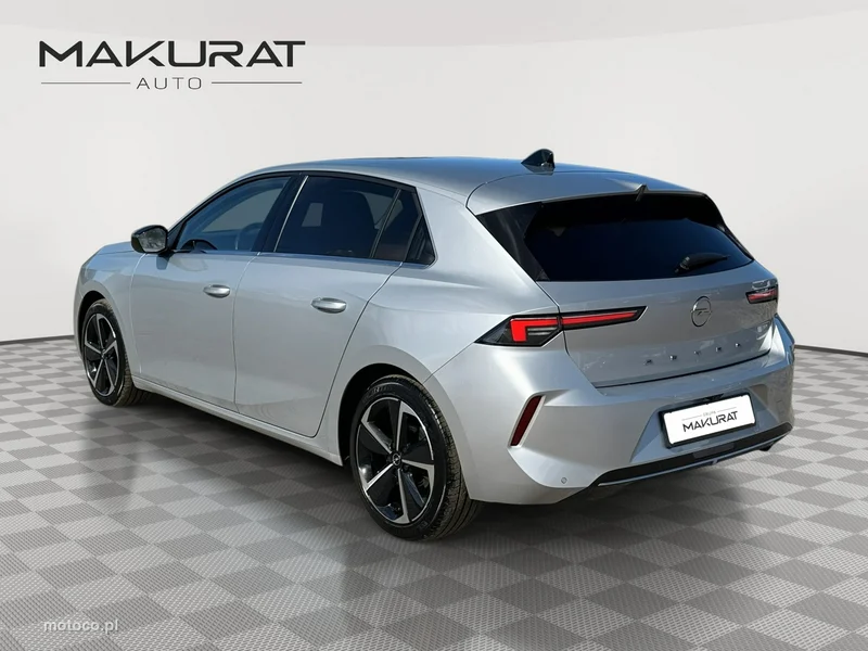Opel Astra L 3
