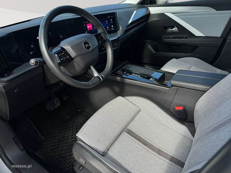 Opel Astra L 7