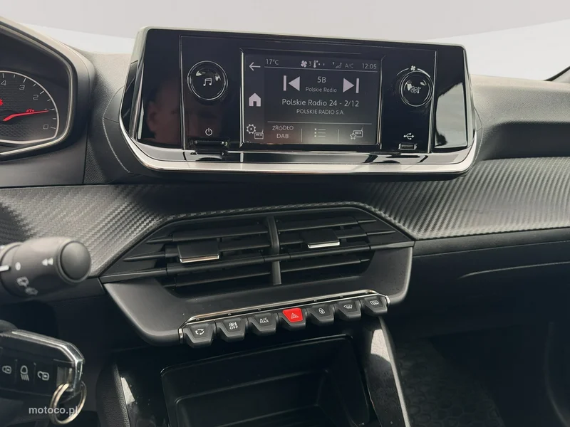 Peugeot 208 16