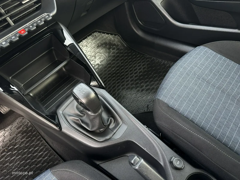 Peugeot 208 18