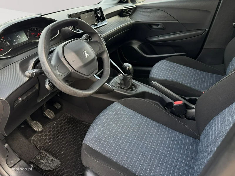 Peugeot 208 7