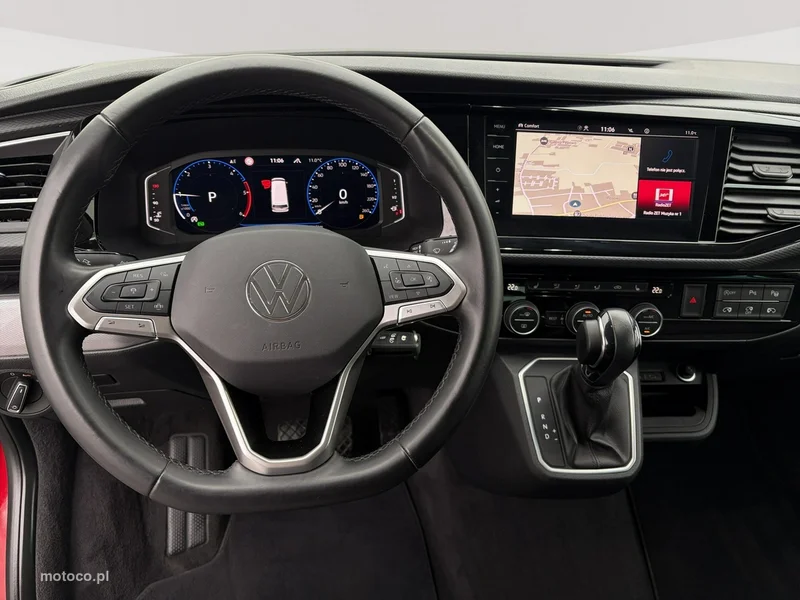 Volkswagen Multivan 14