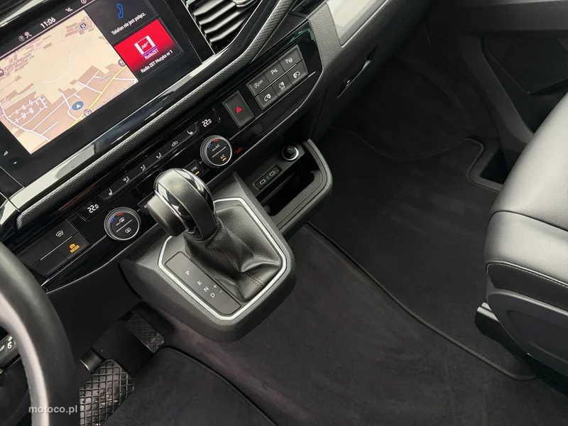 Volkswagen Multivan 24