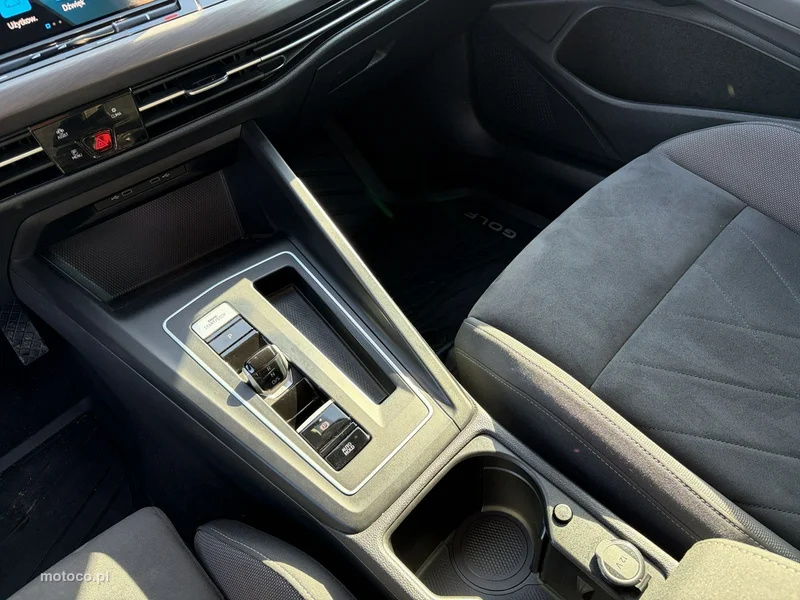 Volkswagen Golf VIII 20