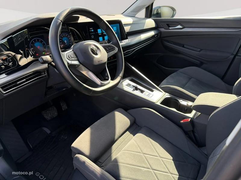 Volkswagen Golf VIII 7