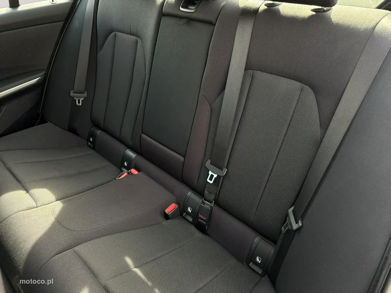 BMW Seria 3 G20 318 26