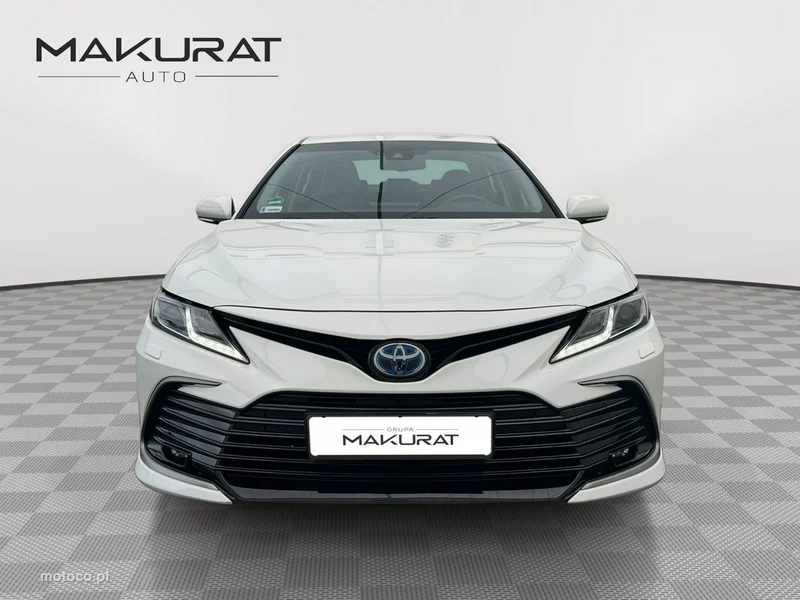 Toyota Camry XV70 5