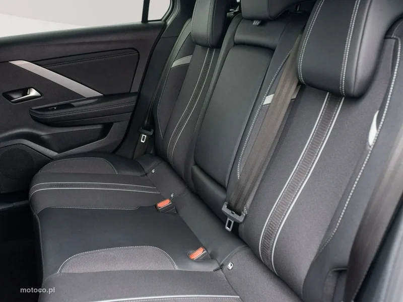 Opel Astra L 21