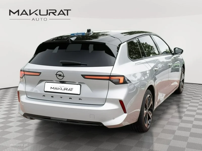 Opel Astra L 4