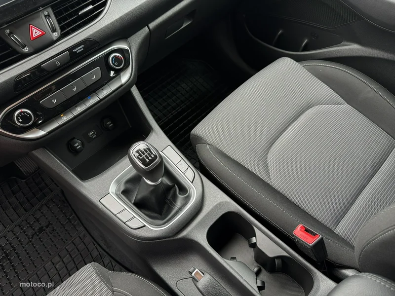 Hyundai i30 19