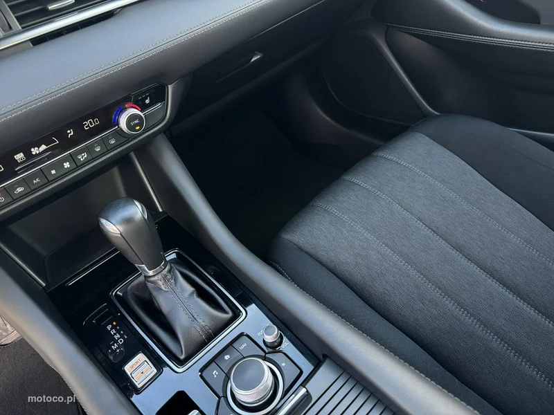 Mazda 6 16