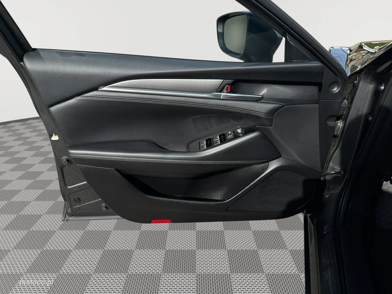 Mazda 6 9
