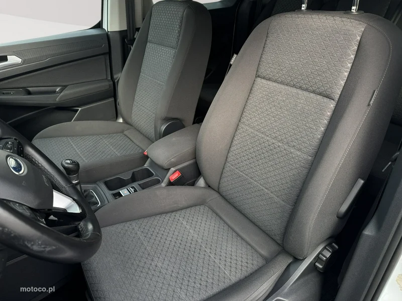 Ford Tourneo Connect 12