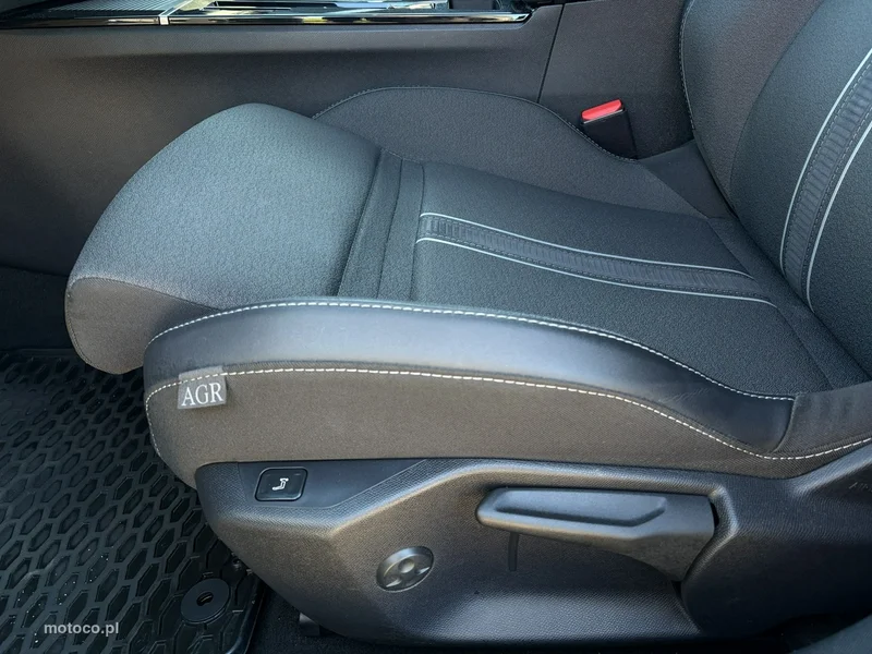 Opel Astra L 12