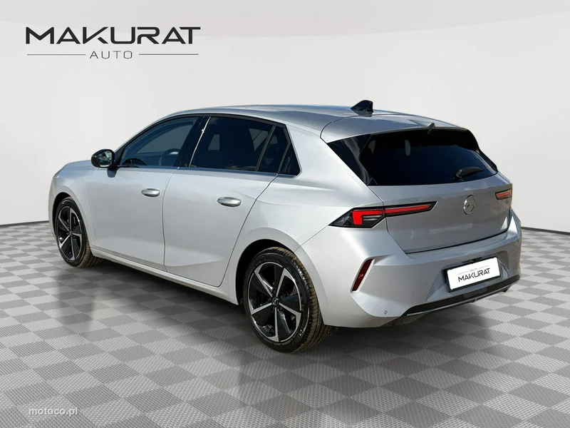 Opel Astra L 3