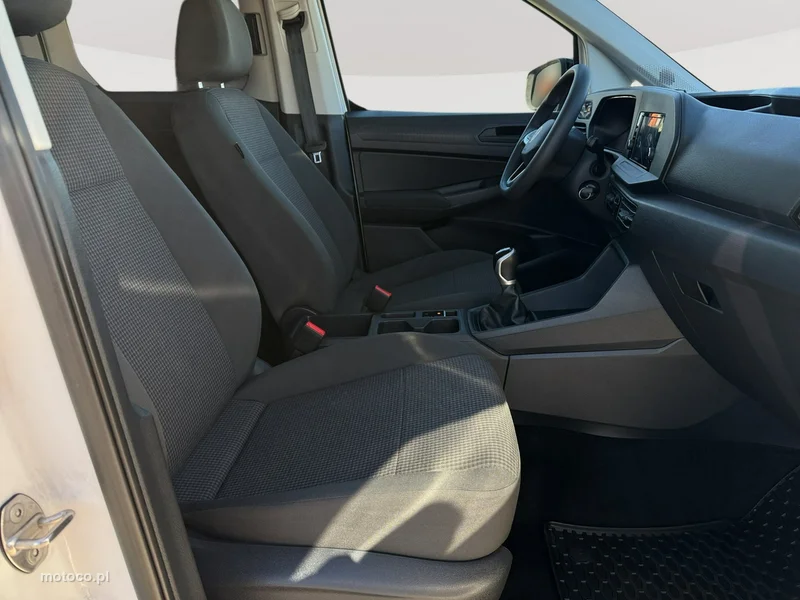 Volkswagen Caddy V 23