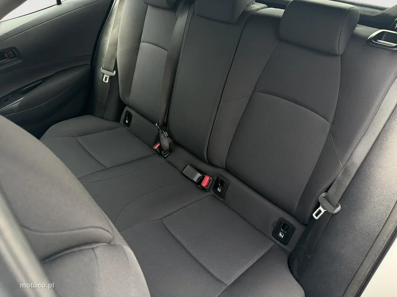 Toyota Corolla E210 22