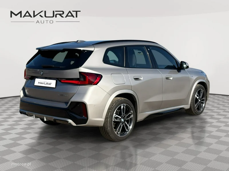 BMW X1 U11 4