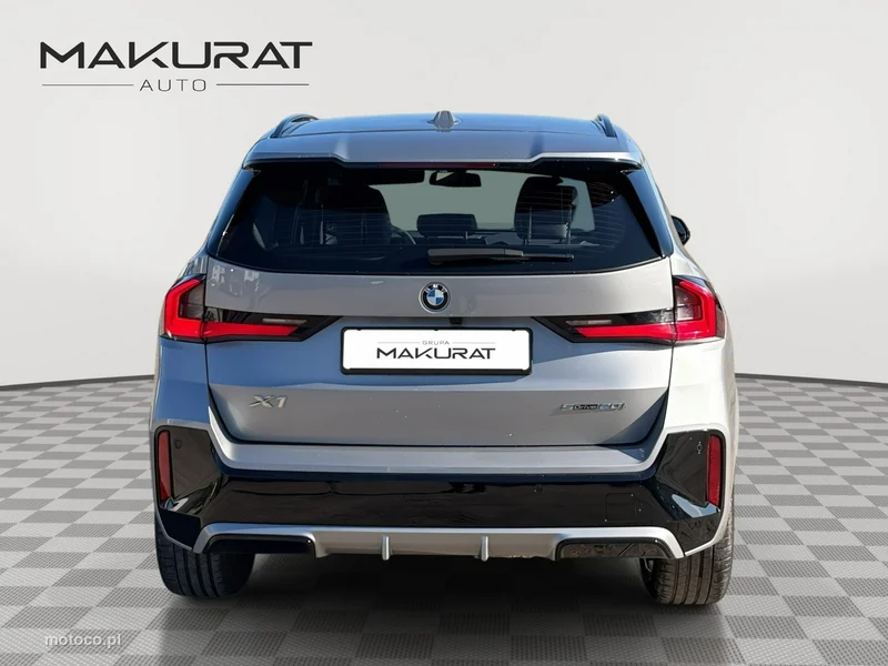 BMW X1 U11 6
