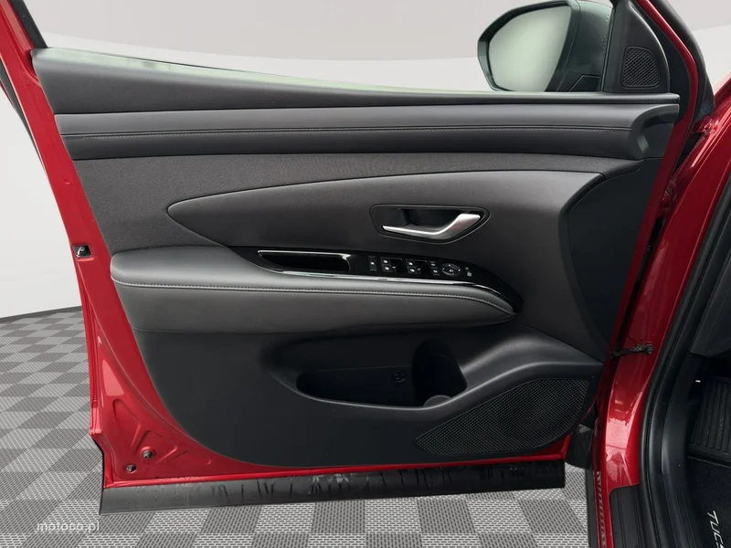 Hyundai TUCSON 10