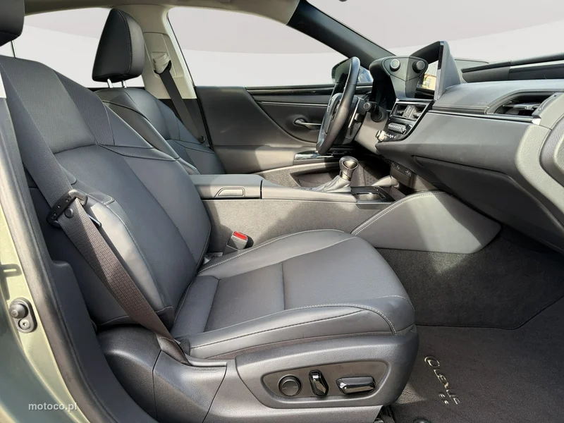 Lexus ES300 25
