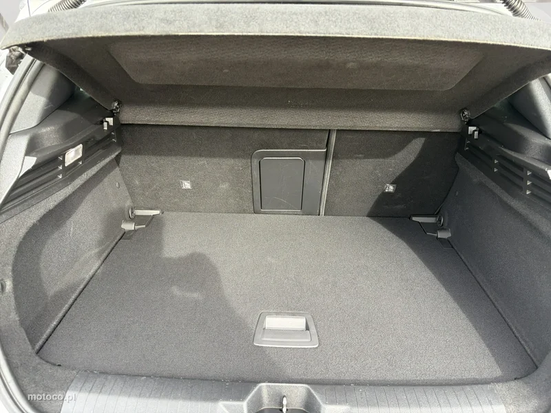 Opel Astra L 23