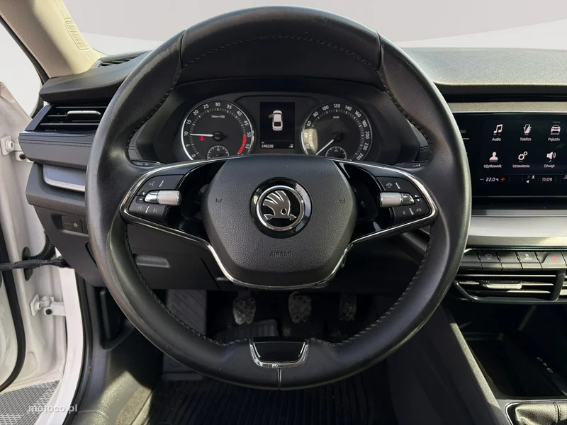 Skoda Octavia IV 14