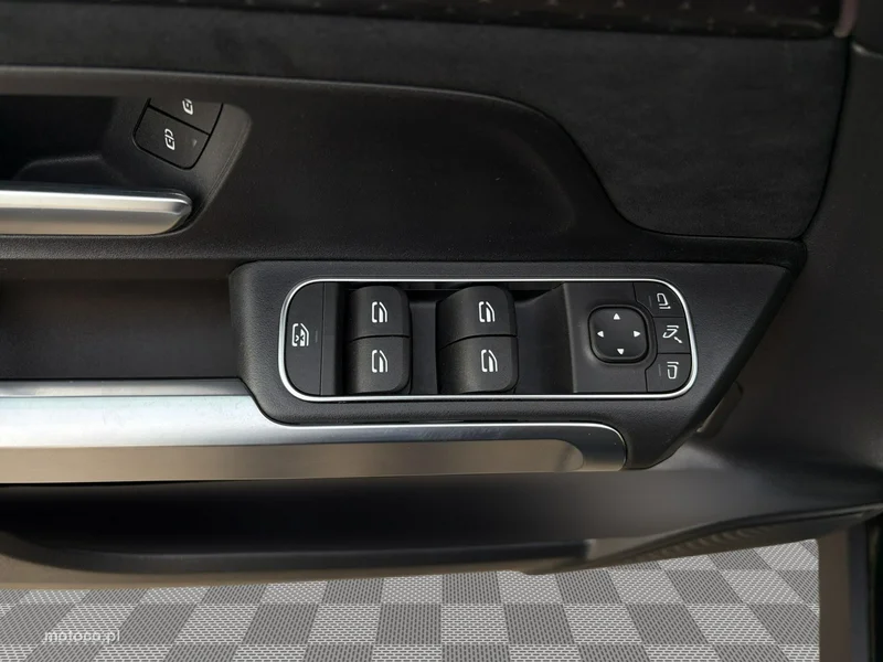 Mercedes-Benz GLB X247 9