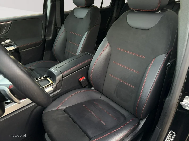 Mercedes-Benz GLB X247 10
