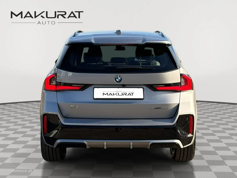 BMW X1 U11 6