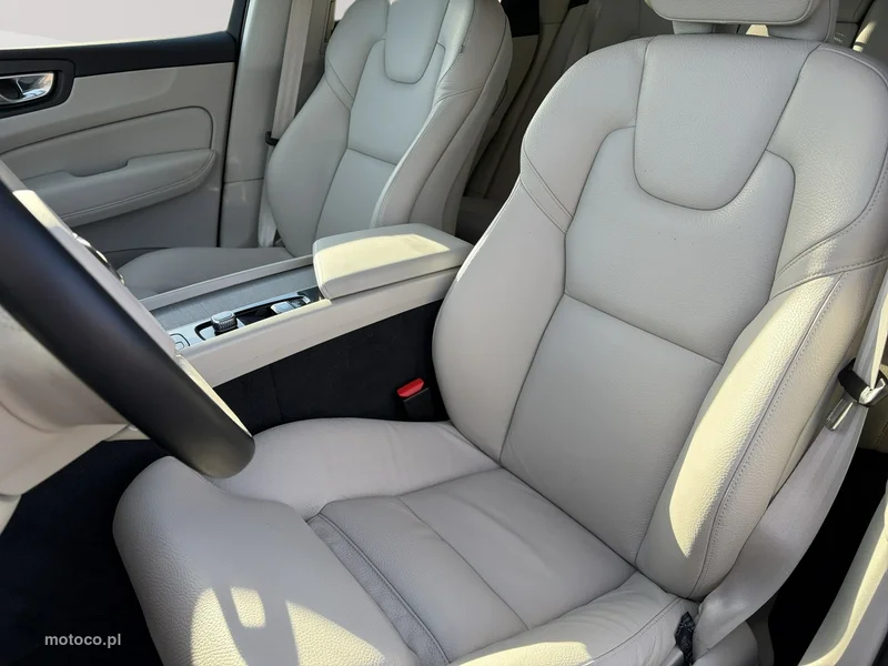 Volvo XC 60 13