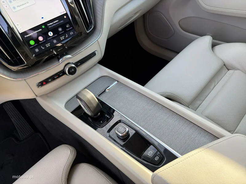 Volvo XC 60 24