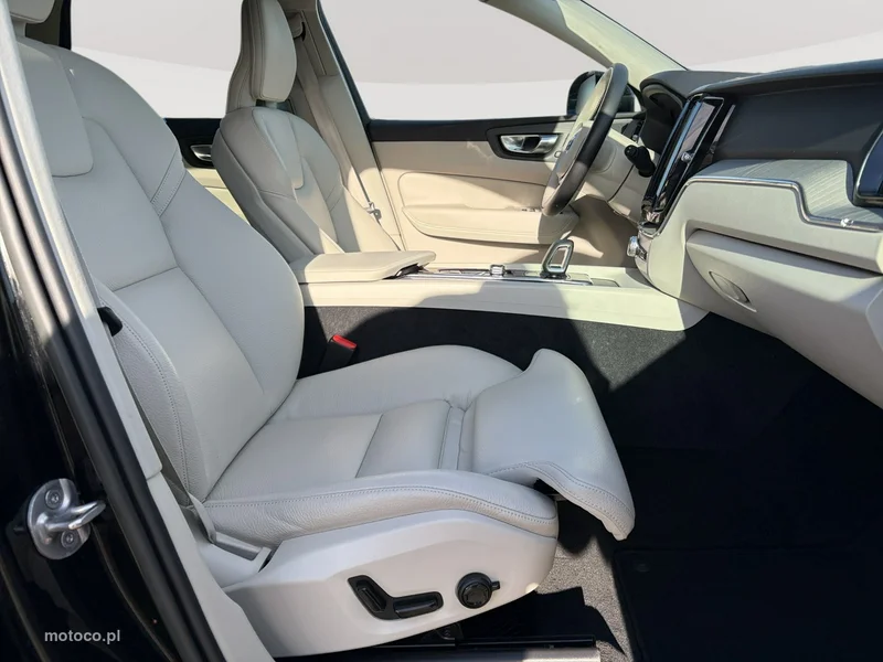 Volvo XC 60 30