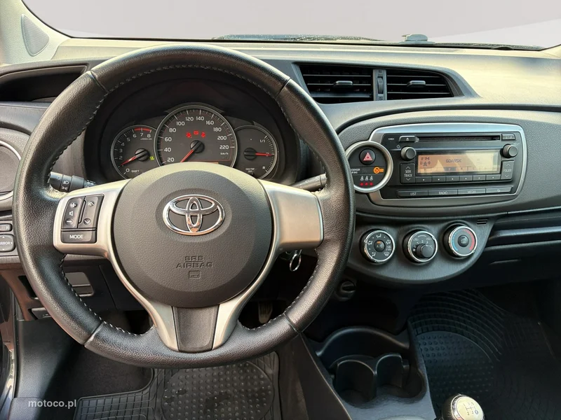 Toyota Yaris XP130 13