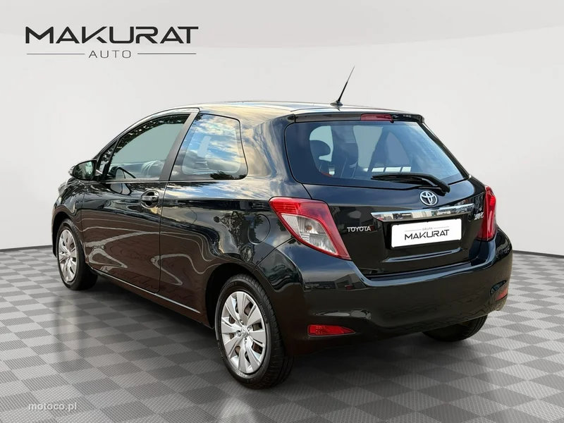 Toyota Yaris XP130 3