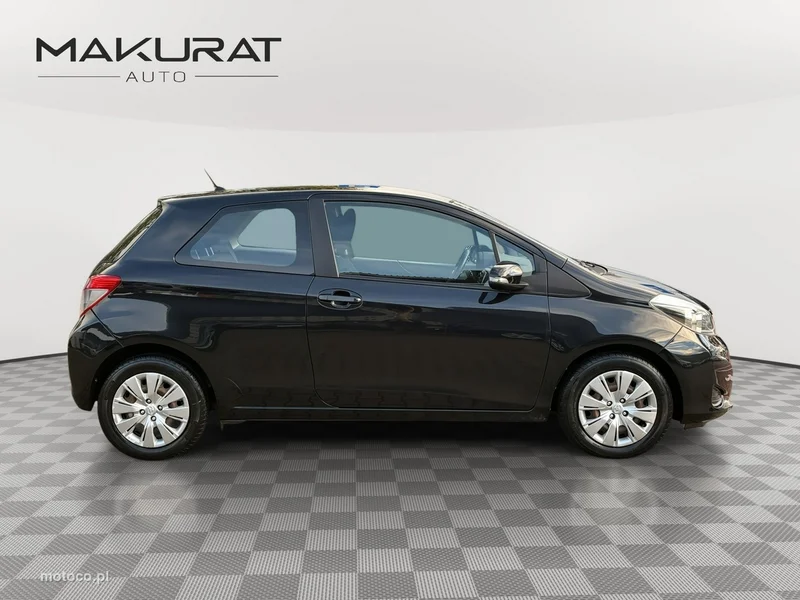 Toyota Yaris XP130 8