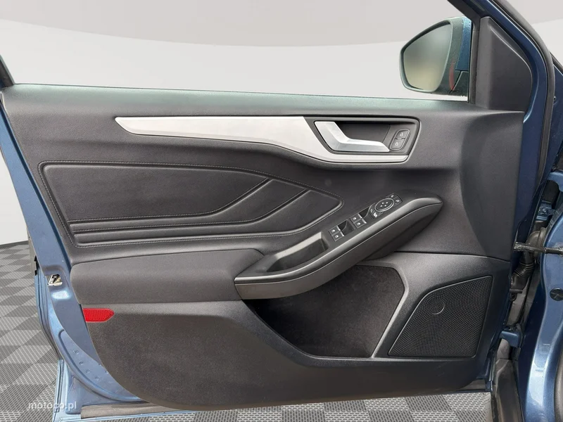 Ford Focus IV 10