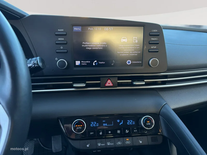 Hyundai Elantra 15