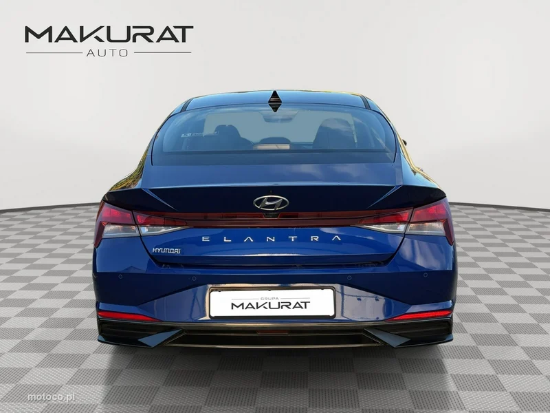Hyundai Elantra 6