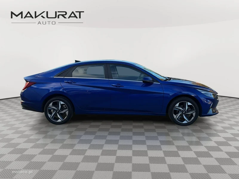 Hyundai Elantra 8