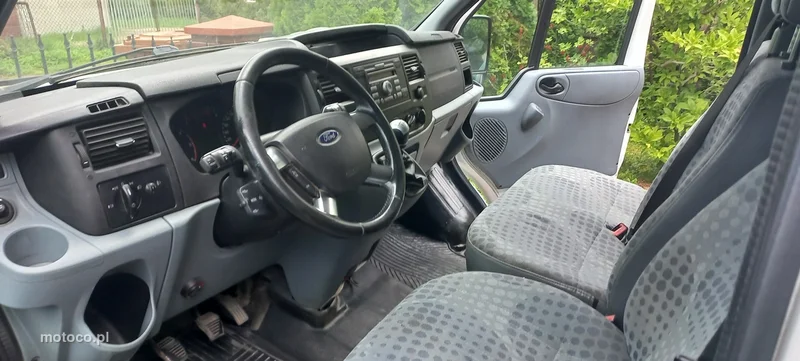 Ford Transit 16